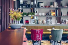 U Eat & Sleep Antwerp