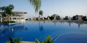 Sunrise Oasis Hotel