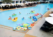 GrandBlue Resort & Beachclub