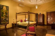 Old Harbour Hotel