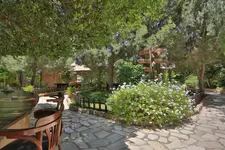 Mountain Breeze Lodge & Resort