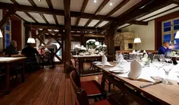 Weinhaus Henninger
