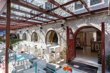 Integra Hotel