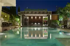 Central Suite Residence