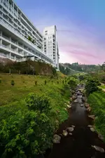 Le Eminence Puncak Hotel Convention & Resort