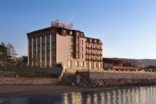 Ramada by Wyndham Van