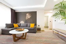 Hotel Tesla