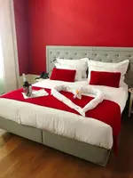 EMAJ Boutique Hotel