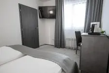 Fast Lane Hotel