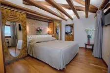 Hotel Santa Chiara