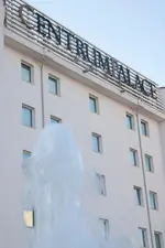 Centrum Palace Hotel & Resorts
