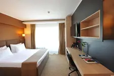 Crystal Palace Hotel