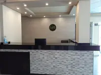 Leo Hotel