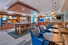 Holiday Inn Express & Suites - Effingham