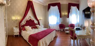 Savoia & Jolanda