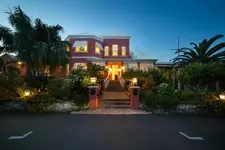 Royal Palms Hotel