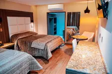 Kavia Meoqui Hotel & Suites