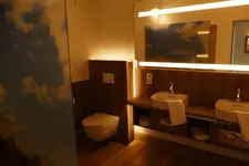 Meyn's Apartments & Hotel