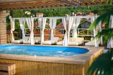 103 Degrees Hotel & Spa