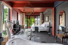 Amdaeng Bangkok Riverside Hotel
