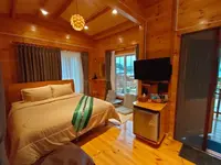 Soundless Resort