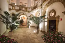 Al Pescatore Hotel & Restaurant
