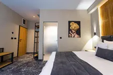 Hugo Hotel