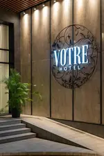 Votre Hotel