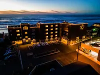 Starfish Manor Oceanfront Hotel