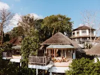 Aana Resort & Spa