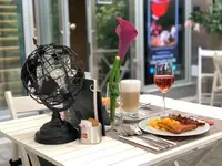 Smart Hotel Budapest & Apartments