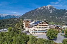 Hotel Arzlerhof