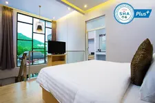 OneLoft Hotel
