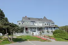 Cape Arundel Inn & Resort