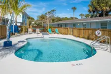 Salt Air Inn & Suites