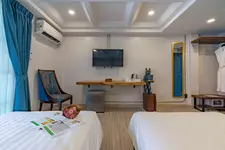 Momo Hotel