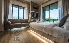 Le Bis Hotel