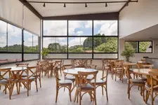 Lefel Hotel