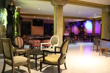 Leonchic Guest House