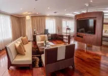 Hillary Nature Resort & Spa