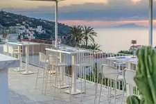 Domo 20 Hotel & Rooftop