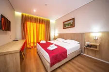 Class Hotel