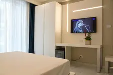 DEMSI Palace Hotel & Restaurant