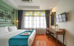 WOO Gallery & Boutique Hotel