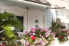 Bebi Hotel & Apartments