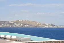 Kouros Hotel & Suites