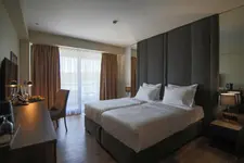 Glorius Hotel