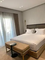 Demi Hotel