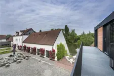 Yard Resort