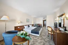 Riviera Beach Hotel & Spa